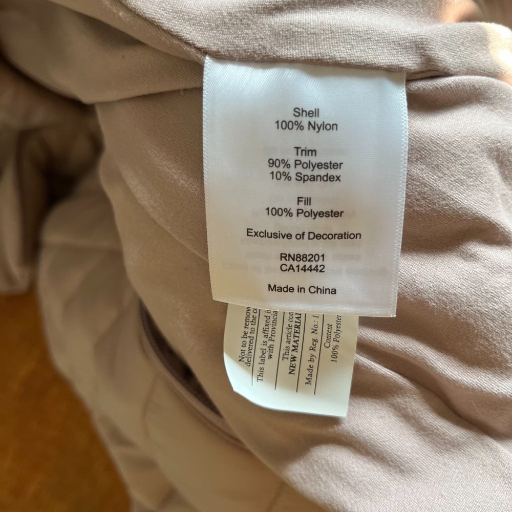 NWT: Mondetta Outdoor Asymmetrical Jacket Vest  Size:  Small - Picture 8 of 8